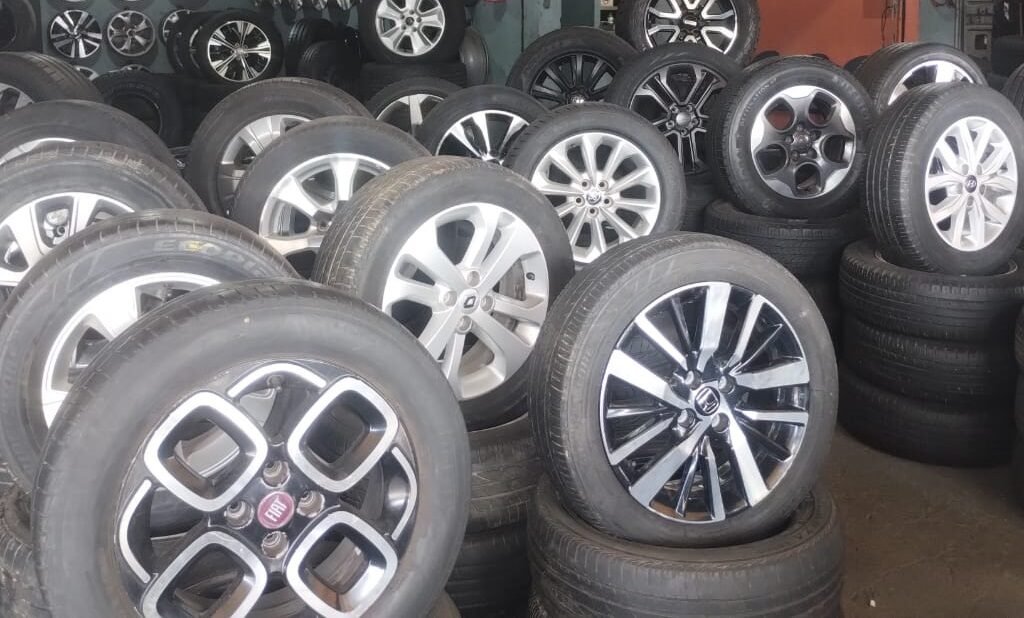 SHOPPING DOS PNEUS – VILA CANAÃ